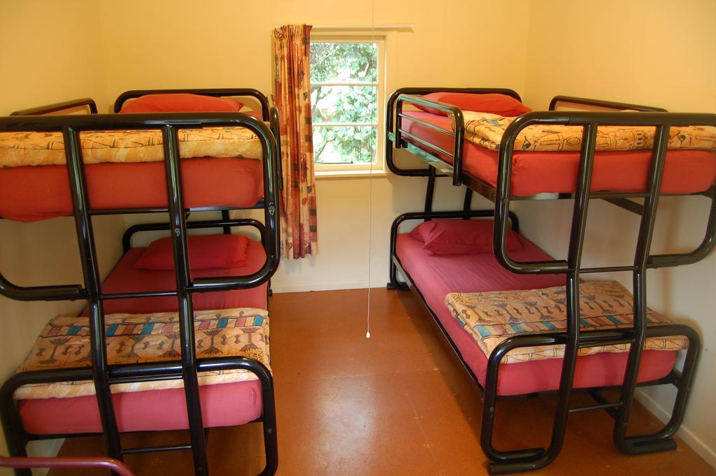 Wheatly Downs Farmstay And Backpackers Hawera Dış mekan fotoğraf